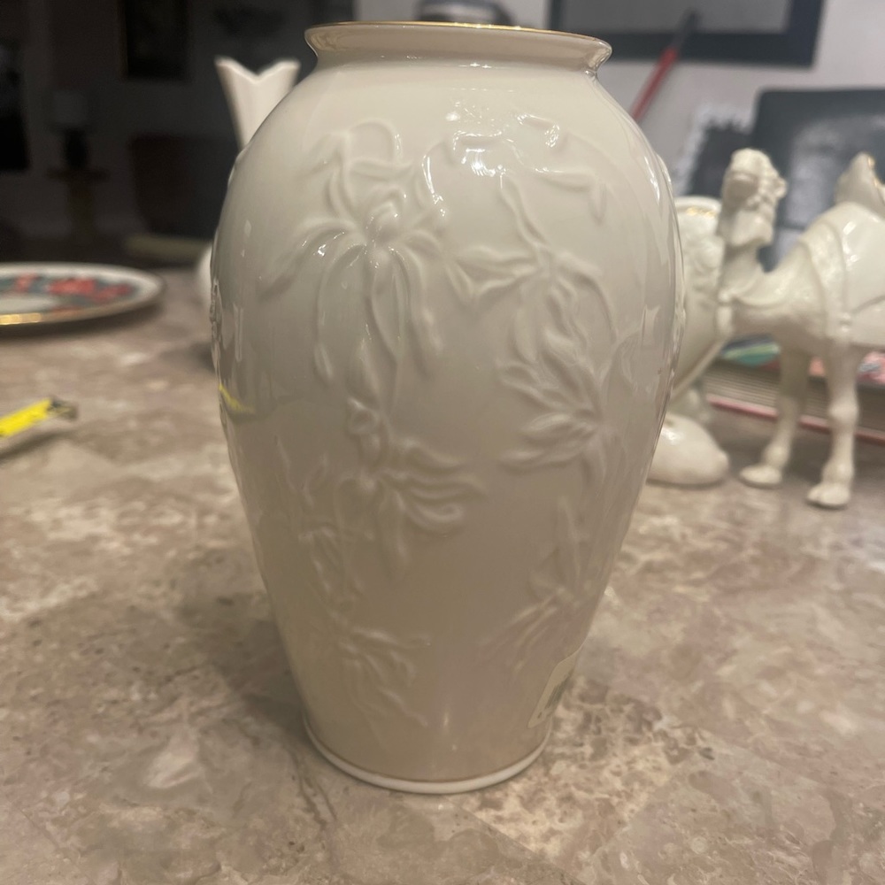 Lenox Masterpiece Vase